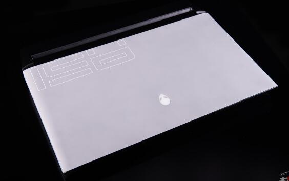 游戲本的工業(yè)設(shè)計，公司旗艦-ALIENWARE AREA-51M評測